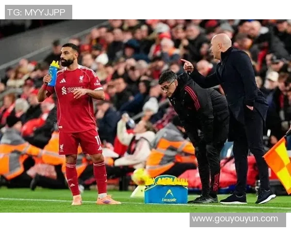 西甲赛场风云再起那不勒斯大胜利物浦引发点球争议