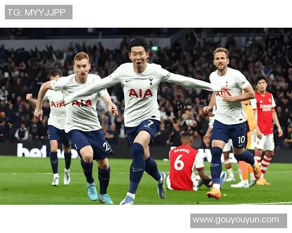 友谊赛精彩回顾：里昂大胜热刺5-1点球大战瞬间点燃全场气氛