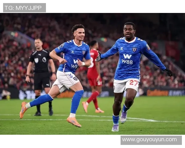 意甲激战：利物浦大胜尤文图斯乌龙球成比赛转折点分析