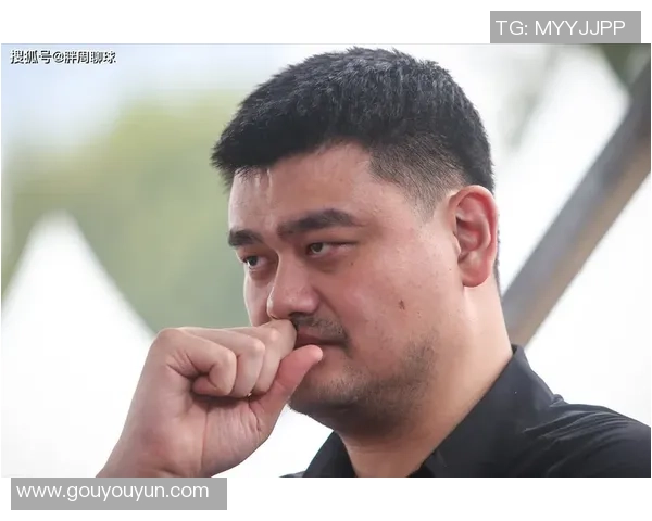 姚明鬼畜大笑引发热议网友纷纷模仿其搞笑表情与动作挑战