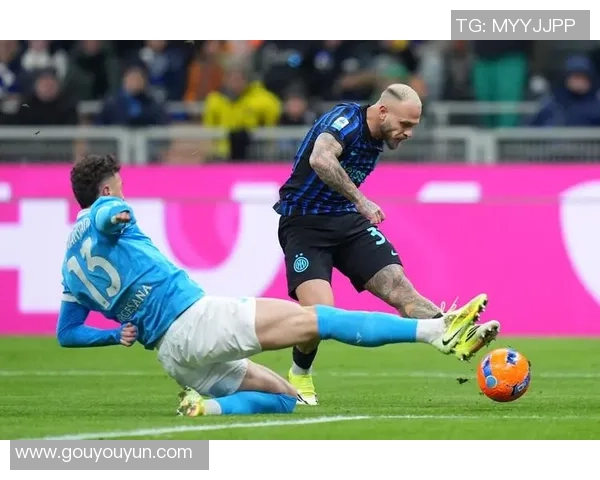 国米与那不勒斯激战成平局转会传闻引发球迷热议 国米与那不勒斯激战成平局转会传闻引发球迷热议