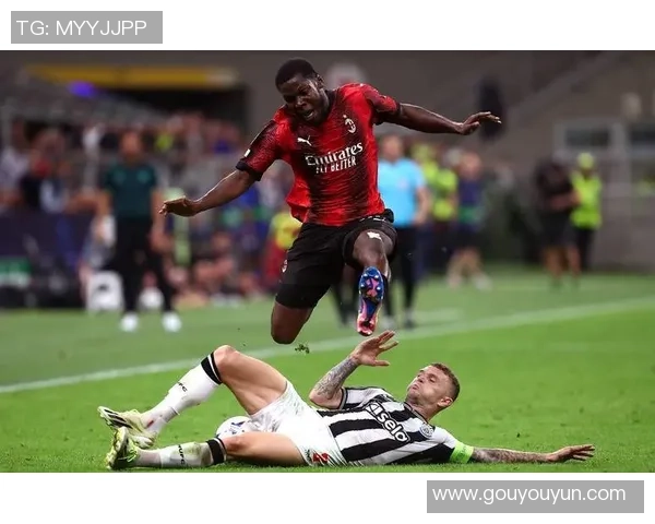 欧联杯精彩对决巴黎圣日耳曼与AC米兰战成平局神扑瞬间引发全场热潮