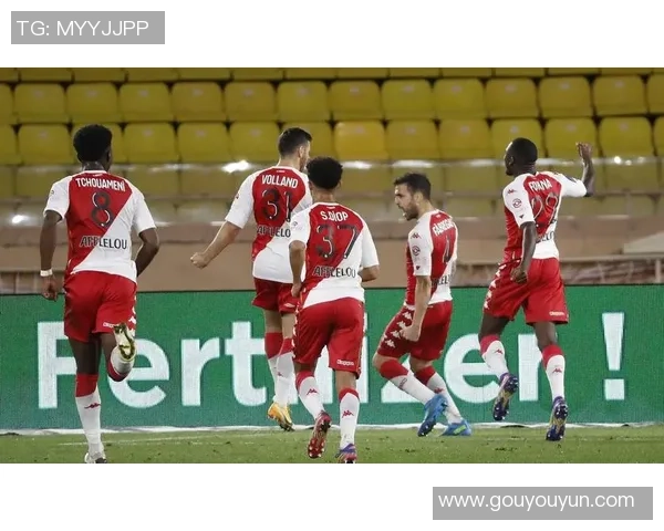 足总杯激情对决巴黎圣日耳曼险胜那不勒斯乌龙球成关键时刻