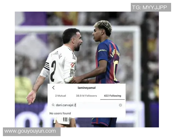 国王杯激战皇马与巴萨握手言和意外平局引发全场热烈讨论