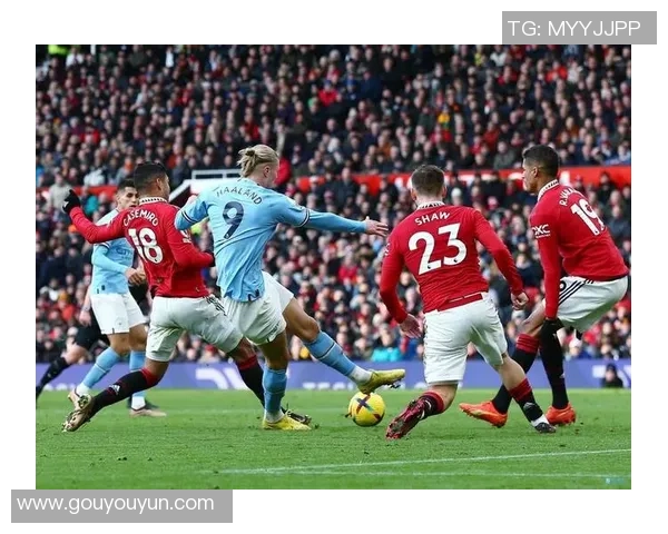 欧联杯精彩对决AC米兰狂胜曼城四球神扑瞬间引发全场沸腾