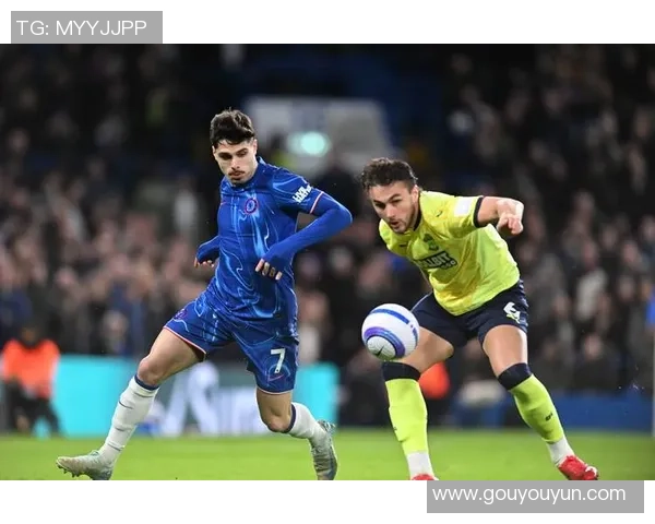 里昂主场大胜切尔西乌龙球成比赛转折点引发热议