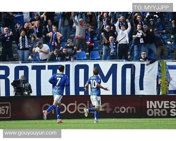 德甲激战波尔图与皇马握手言和精彩瞬间引发全场热烈反响