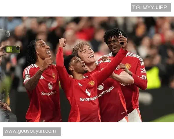 欧联杯曼联大胜里昂五球狂潮乌龙球引发全场热烈反响与转会传闻