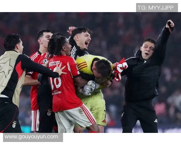 欧冠激战：本菲卡3-0多特蒙德红牌争议引发全场沸腾精彩十球回顾