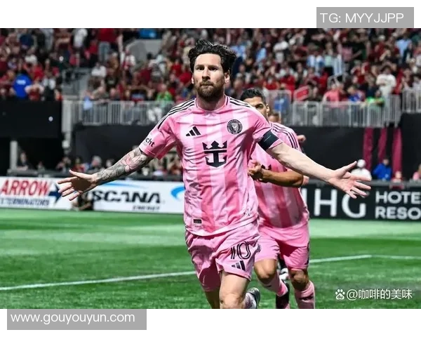 里昂战胜巴萨引发全场狂欢转会传闻再度升温