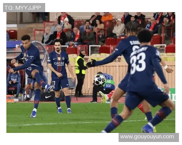 西甲激战：巴黎圣日耳曼大胜波尔图乌龙球成全场焦点引发热议